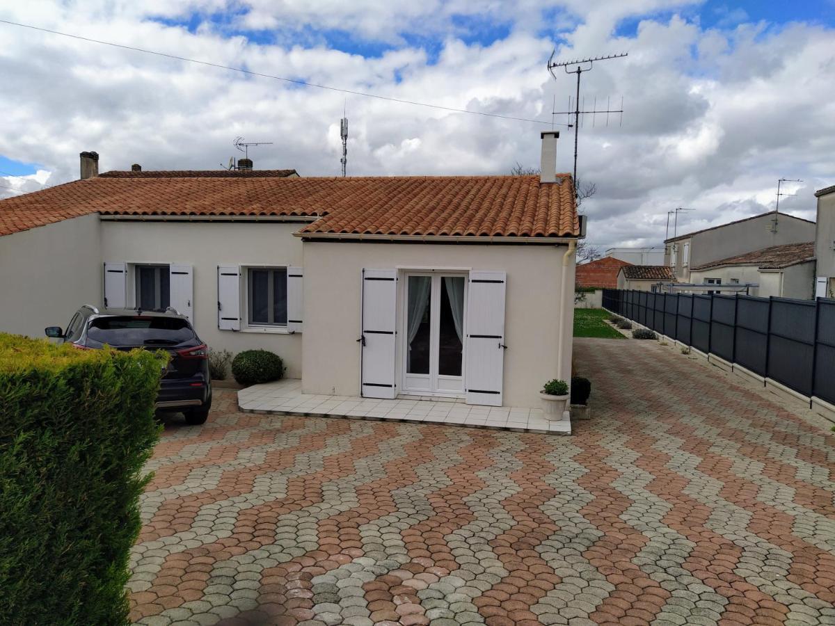 קונייאק Maison Plain Pied Avec Jardin, Terrasse Et Veranda מראה חיצוני תמונה
